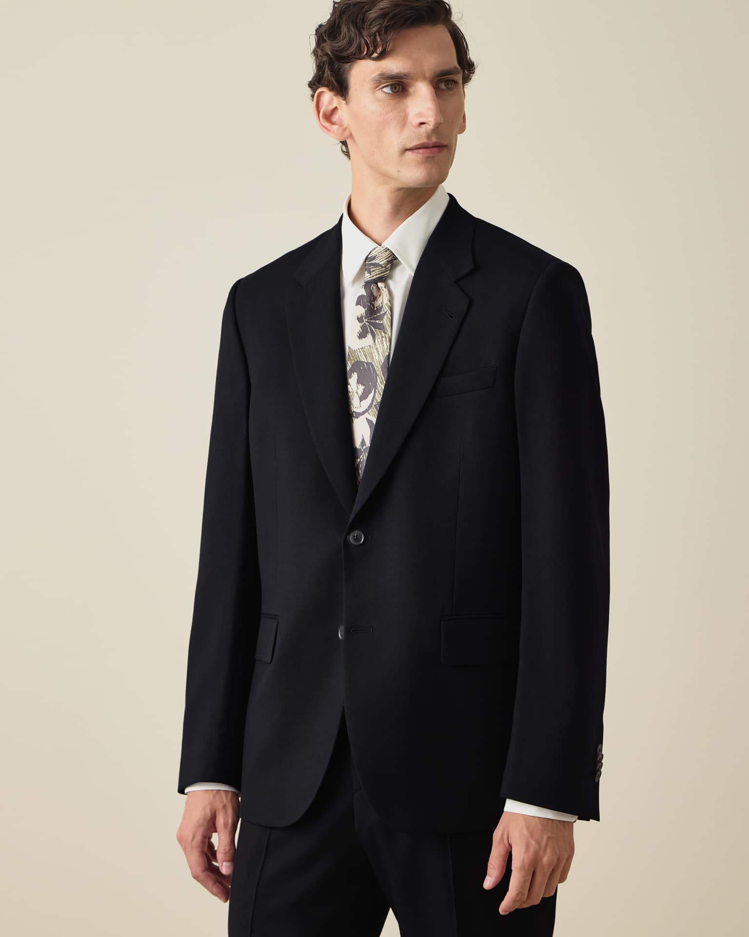 Suit Fit Guide: How to Choose Your Fit | Paul Smith